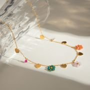 European and American cross-border INS style 18k gold stainless steel colored glass bead flower-shaped with heart pendant.