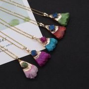 Natural stone crystal tooth triangular pendant necklace. Fashionable crystal inlaid agate pendant necklace jewelry gift.
