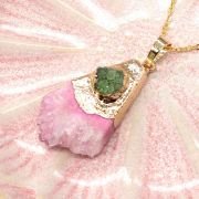 Natural stone crystal tooth triangular pendant necklace. Fashionable crystal inlaid agate pendant necklace jewelry gift.