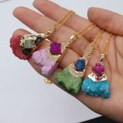 Natural stone crystal tooth triangular pendant necklace. Fashionable crystal inlaid agate pendant necklace jewelry gift.