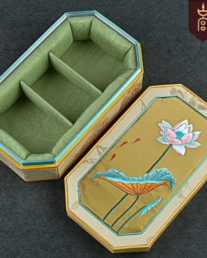 Large antique jewelry box, high-end embroidery box, embroidery jewelry box, tray, cultural play box, large custom.